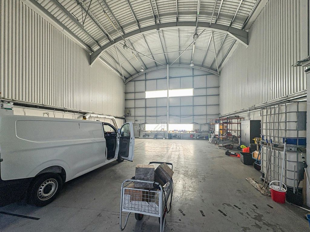 Property photo 2 of 4 1.Jpg