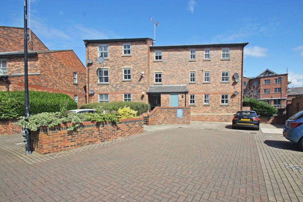 Property photo 1 of 13 0 General