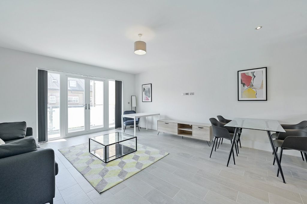 Property photo 2 of 10 Reception Room