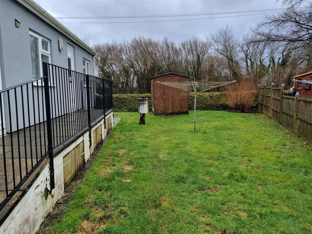 Property photo 3 of 10 Garden.Jpg