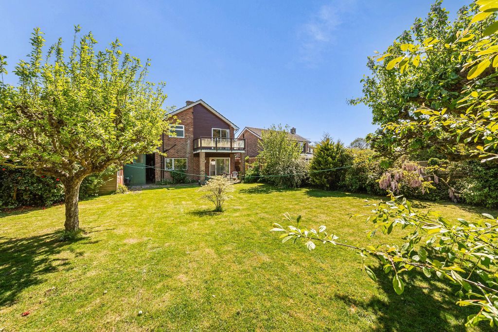 Property photo 2 of 22