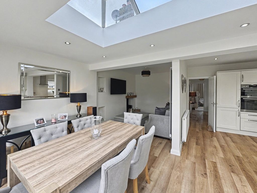 Property photo 3 of 24