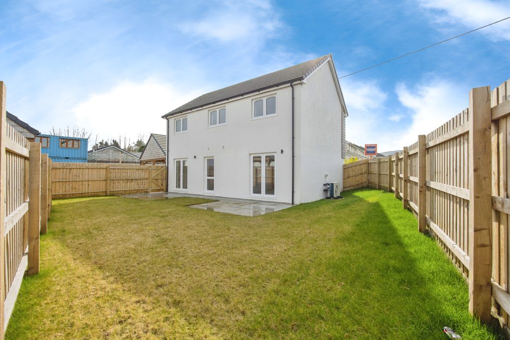 Property photo 2 of 11 Photography