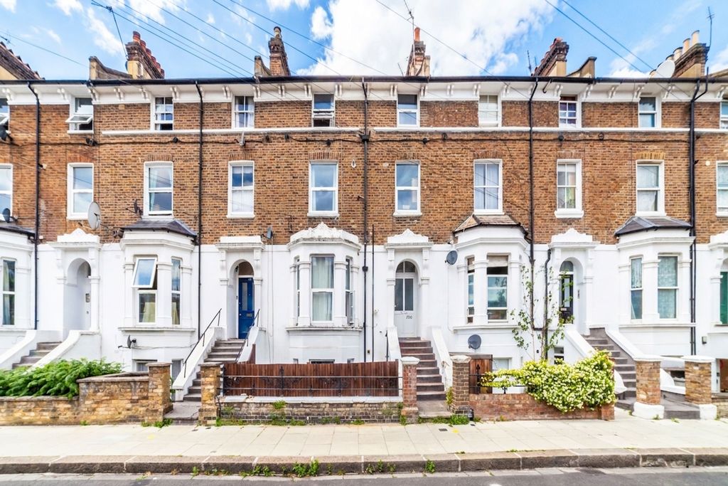 Property photo 1 of 11