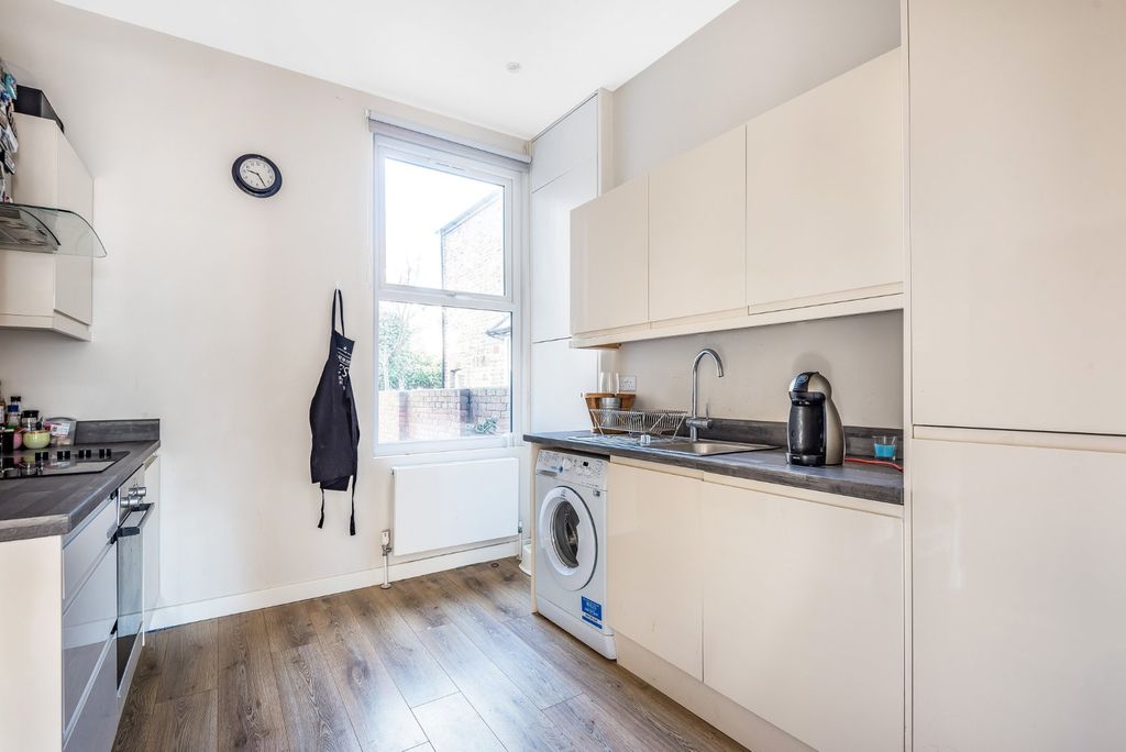 Property photo 3 of 6 Picture No. 04