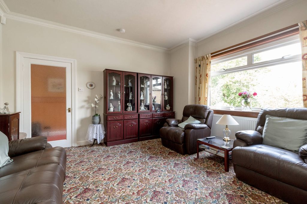 Property photo 3 of 41