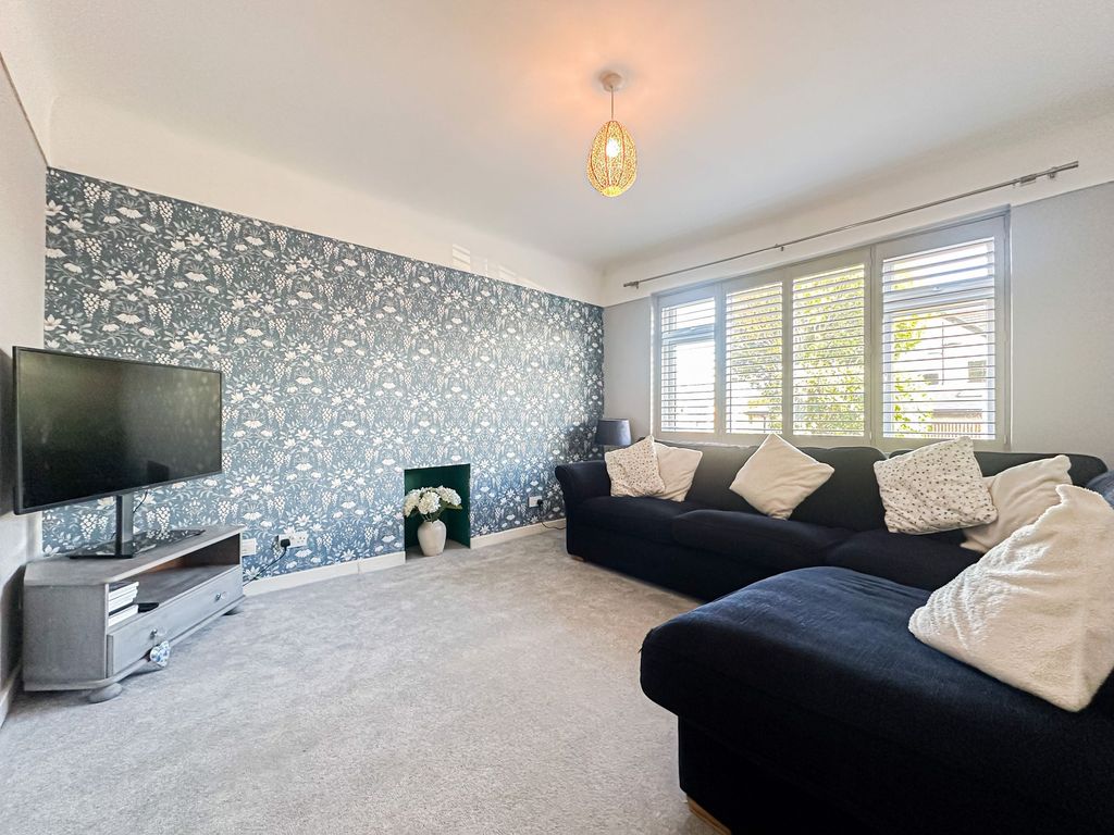 Property photo 3 of 39 Photo 21