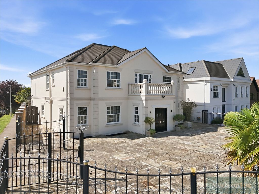 7 bed detached house for saleManor Road, Chigwell, Essex IG7