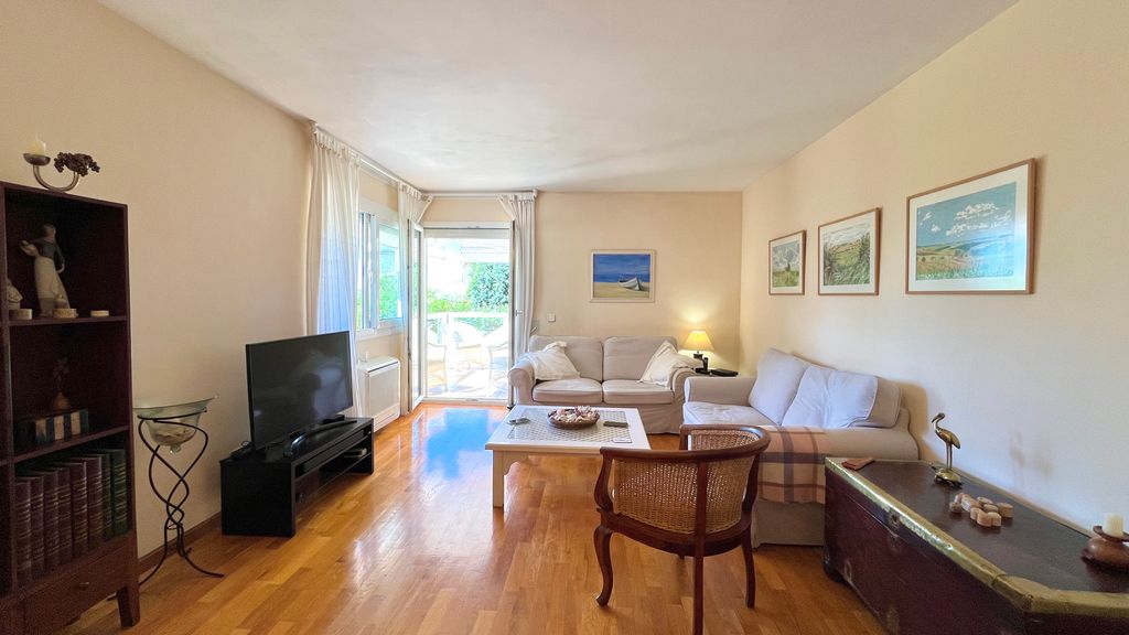 Property photo 1 of 19 001 82386.Jpg