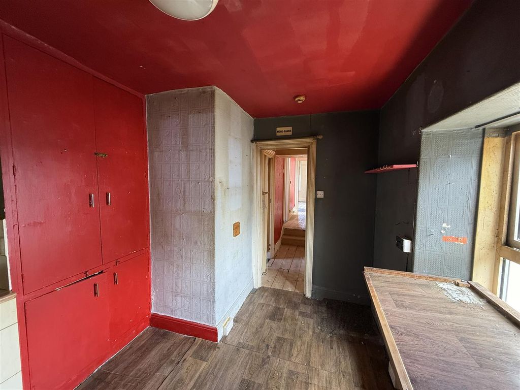 Additional image 8 of 3 bed flat for saleY Maes, Pwllheli LL53