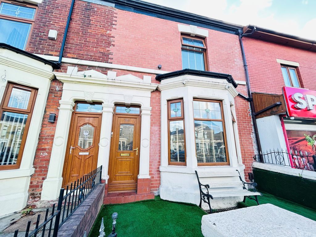 Property photo 1 of 28
