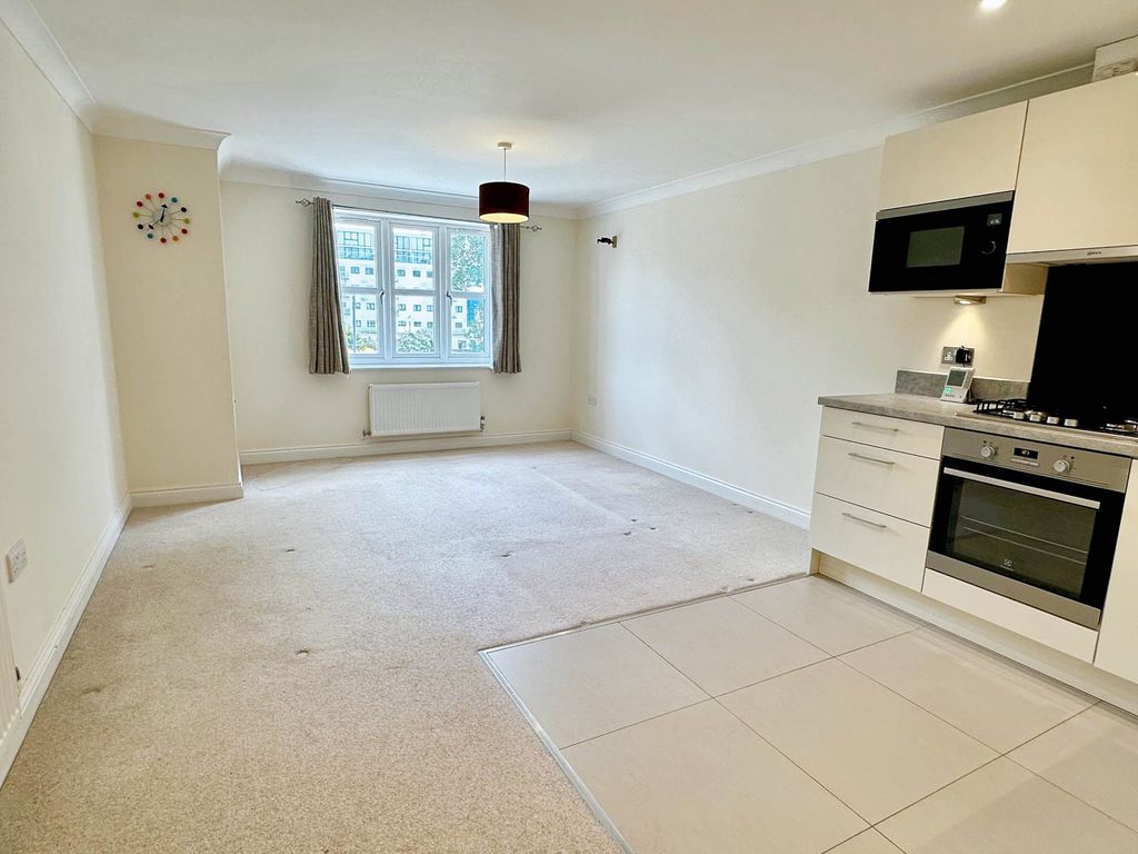 Property photo 3 of 7