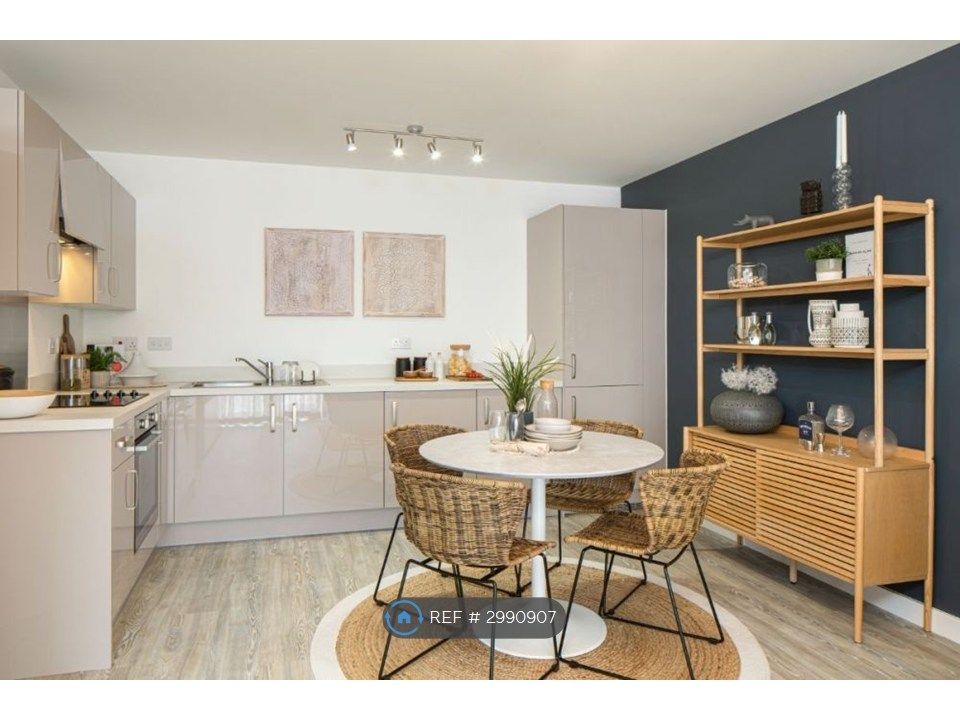 Property photo 2 of 12 Kitchen/Dining Area