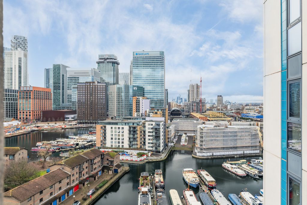 Property photo 3 of 16