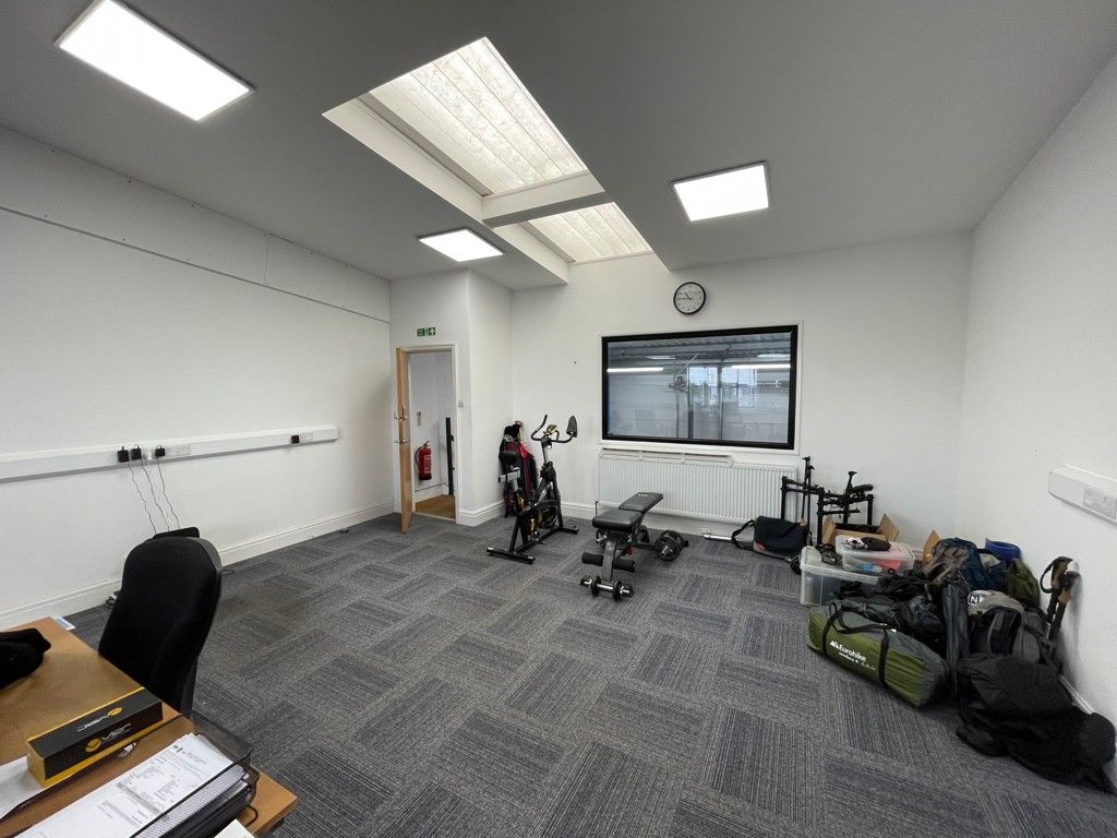 Property photo 3 of 7 Photo 5