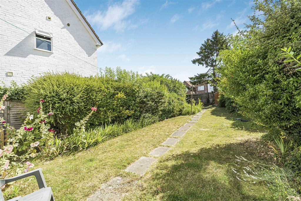 Property photo 3 of 15 10_86640.Jpg