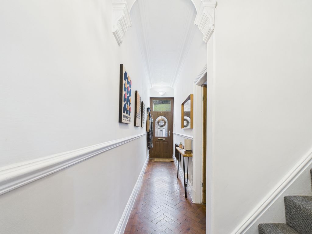 Property photo 3 of 32 Cam02093G0-Pr0070-Still001