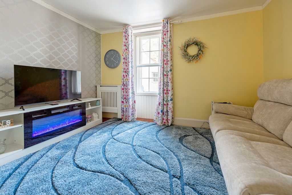 Property photo 3 of 29 Living Room