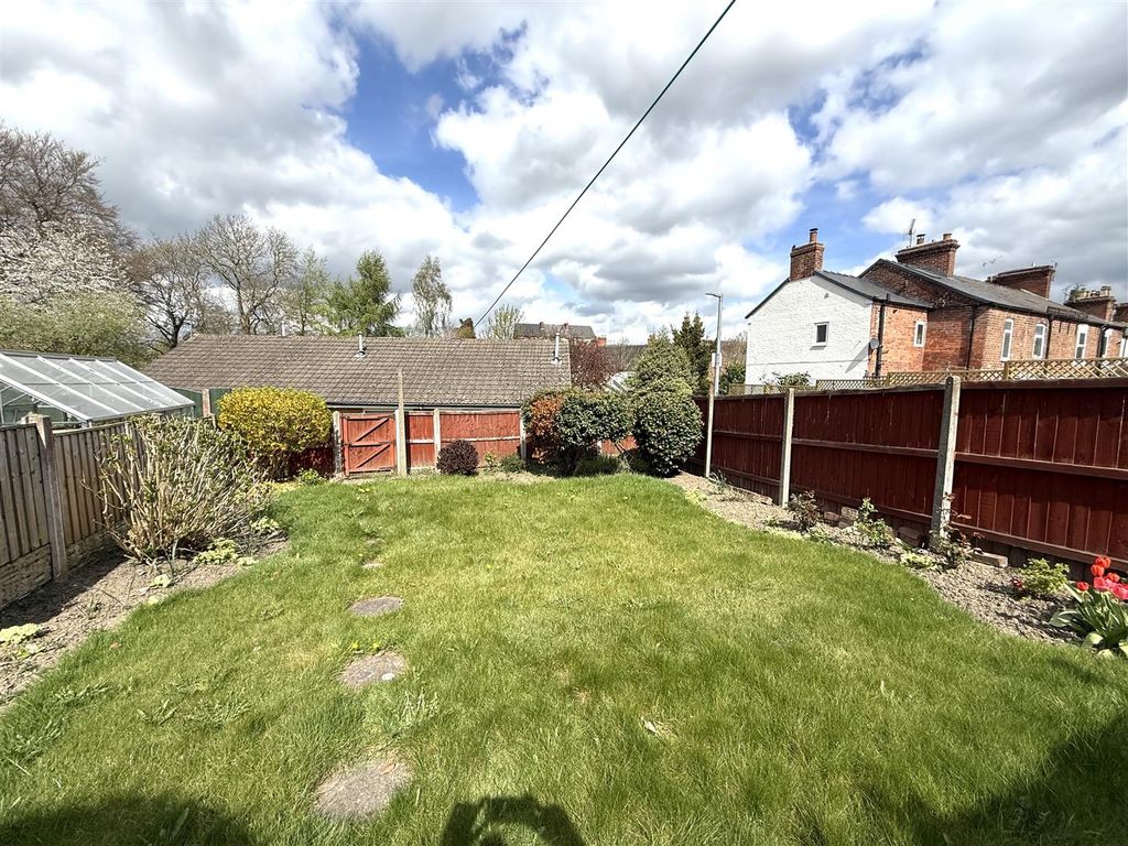 Property photo 2 of 19 Manor 21.Jpg