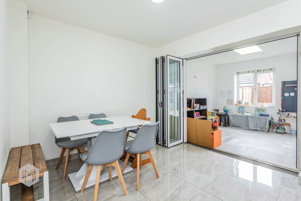 Property photo 3 of 30 Photograph