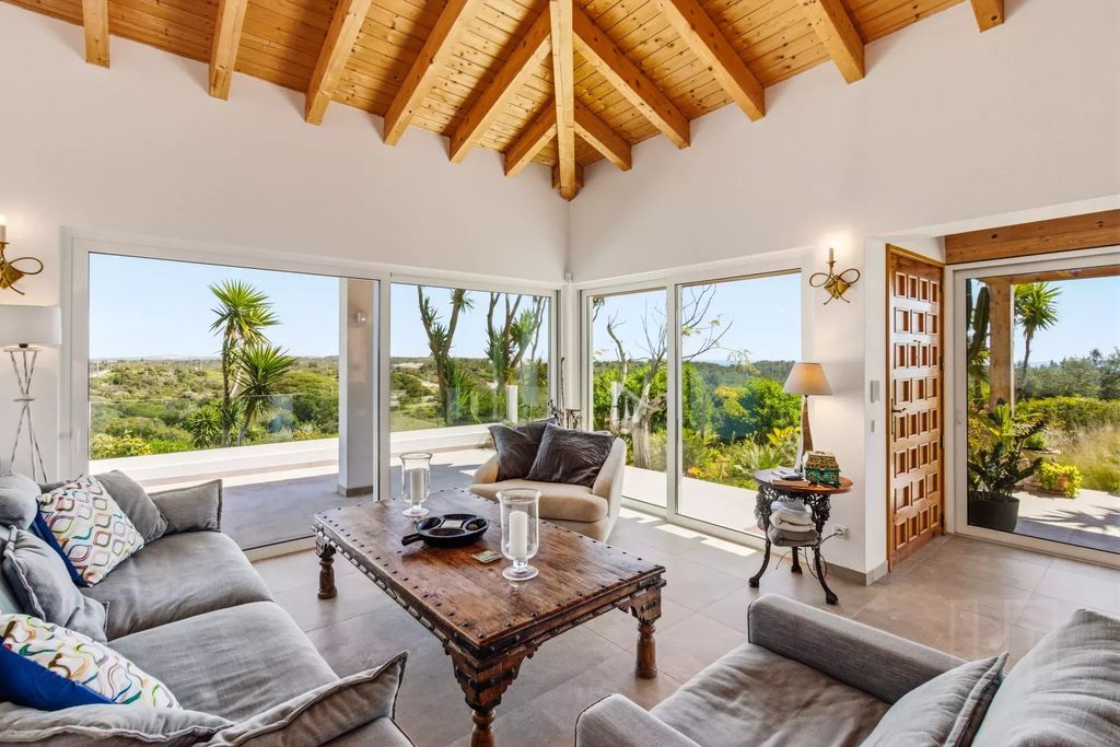 Property photo 2 of 71