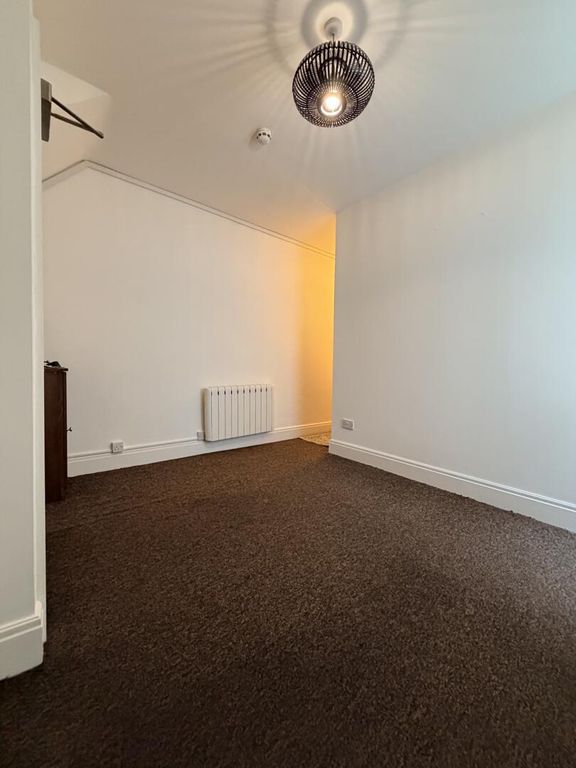 Property photo 3 of 10 Hallway