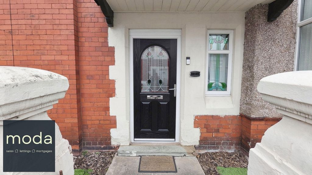 Property photo 3 of 37
