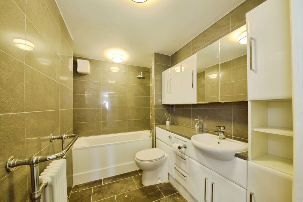 Property photo 3 of 17 Pbox-Img.Jpg