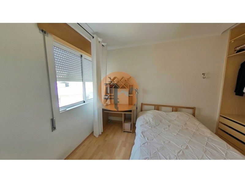 Property photo 2 of 29