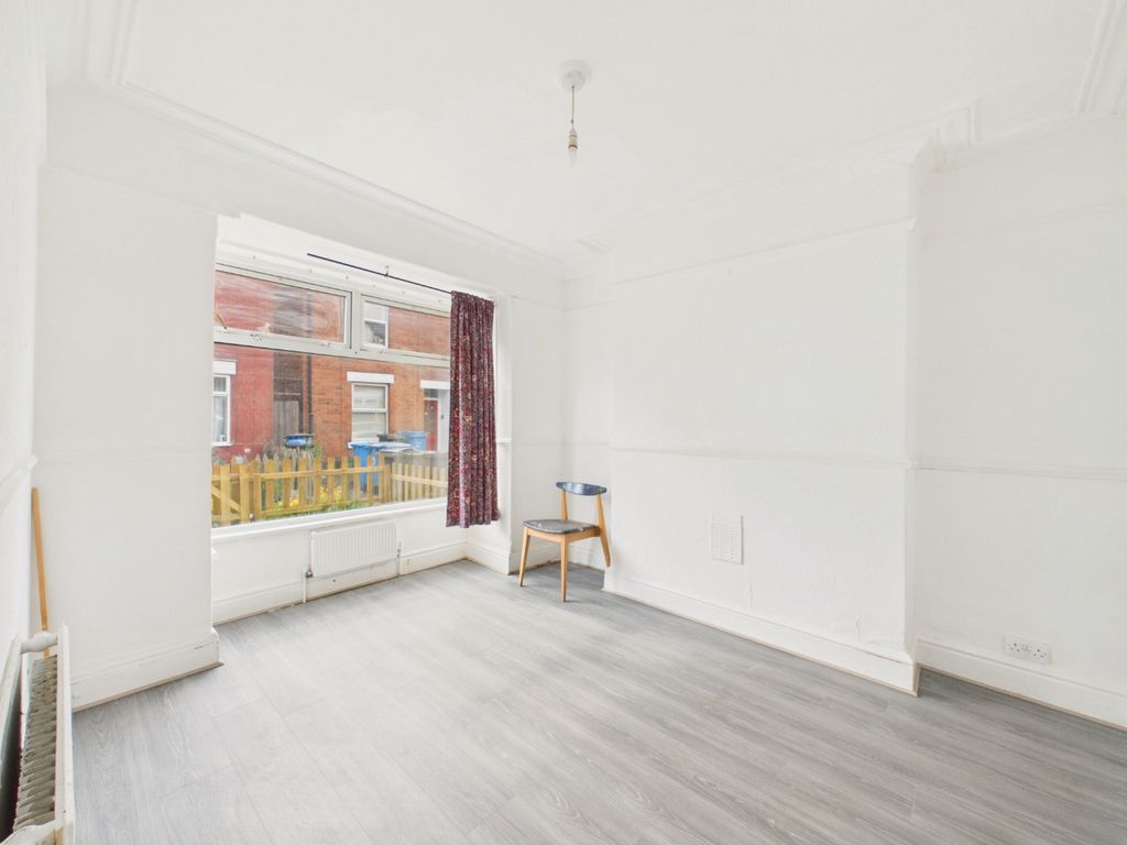 Property photo 2 of 10 5431633