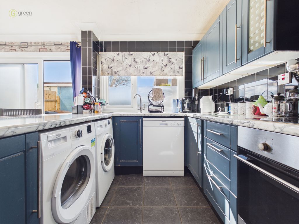 Property photo 3 of 31 Cam01332G0Pr0699Still009