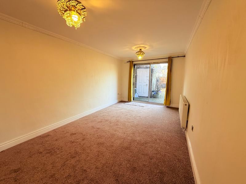 Property photo 2 of 10 Photo 2