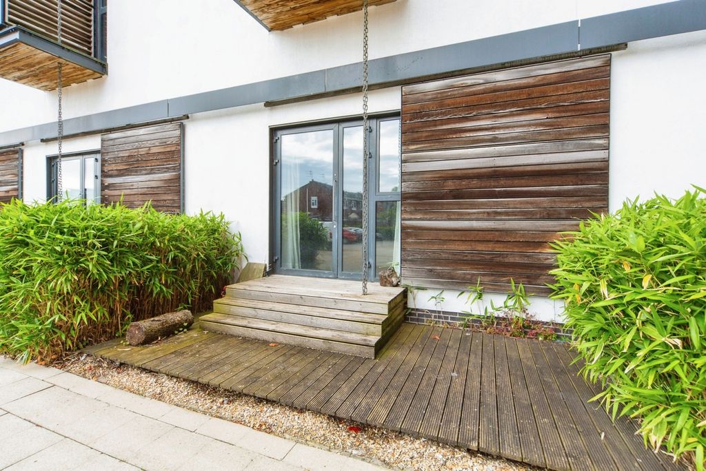 Property photo 1 of 20 Pbox-Img.Jpg