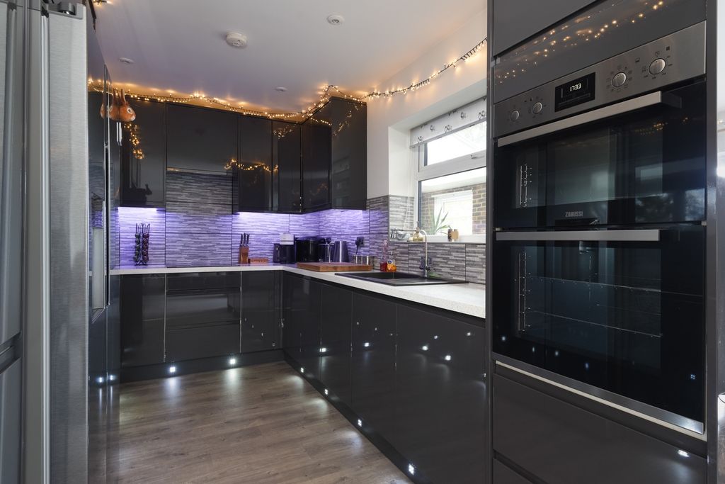 Property photo 3 of 29 5332794