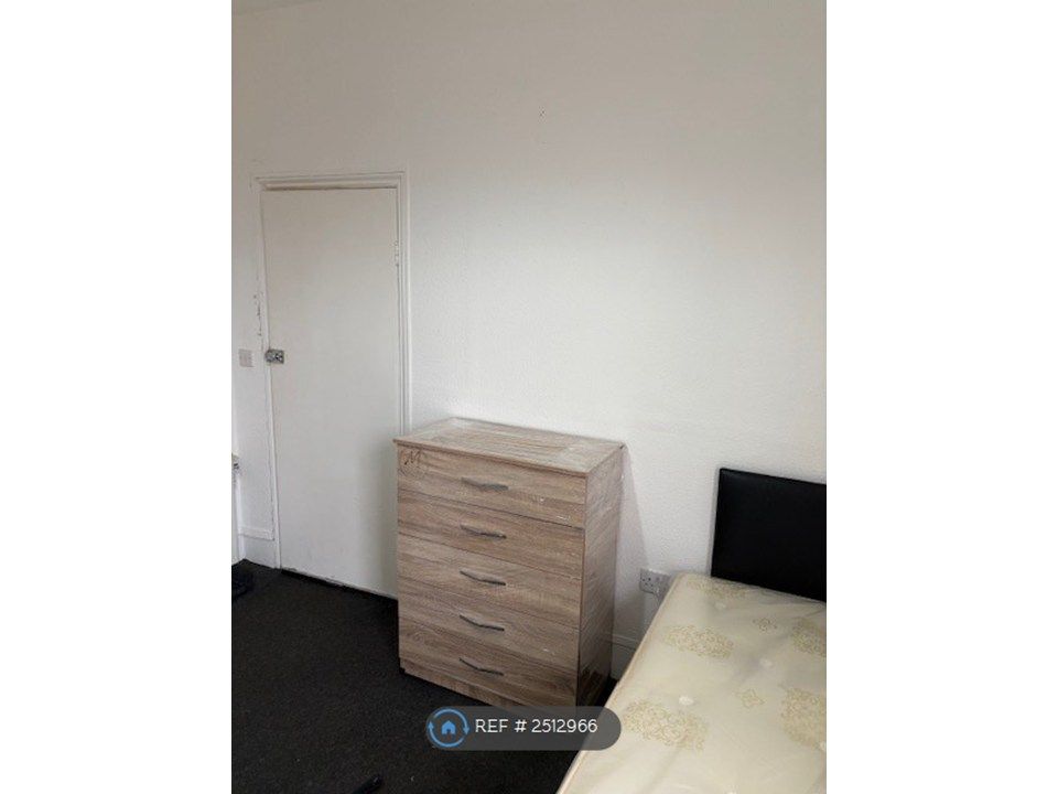Property photo 2 of 3