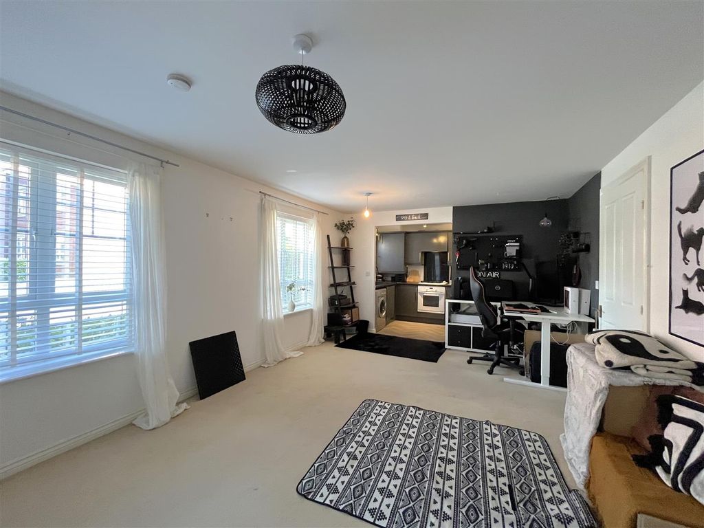 Property photo 3 of 13 Img_0527.Jpg