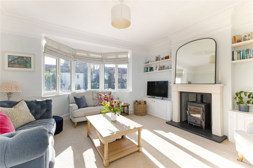 Property photo 2 of 20 Sitting Room