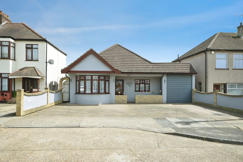 Property photo 1 of 27 Pbox-Img.Jpg