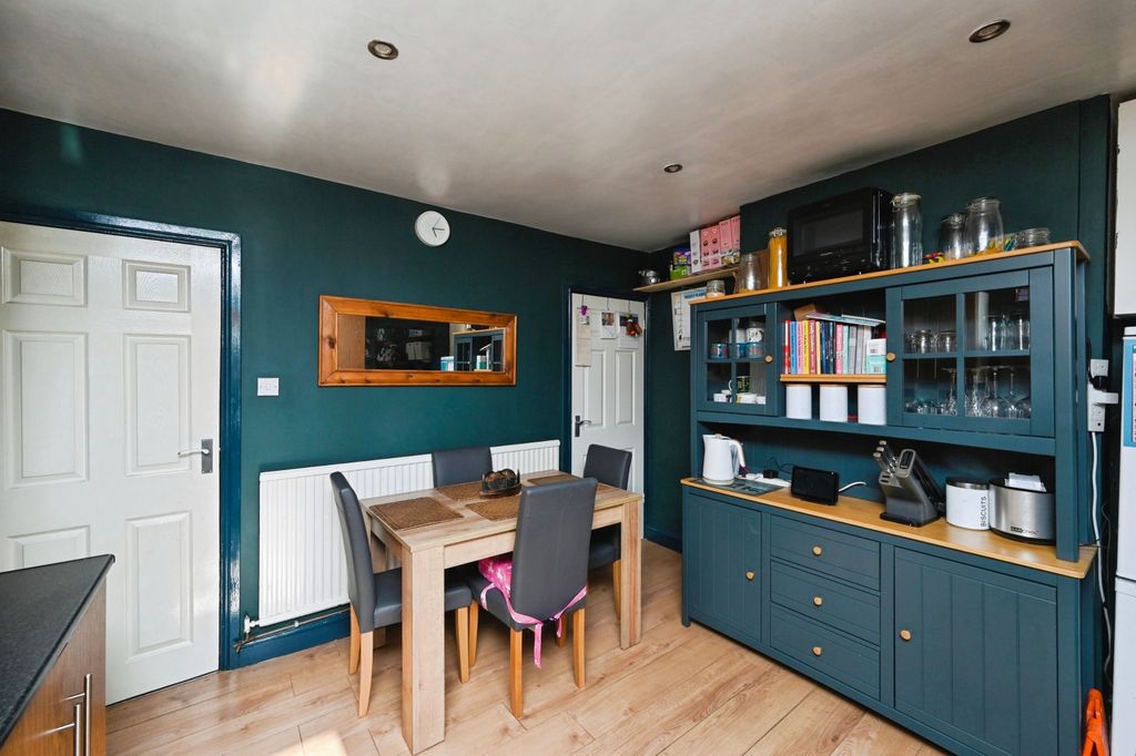 Property photo 1 of 15 Dining Area