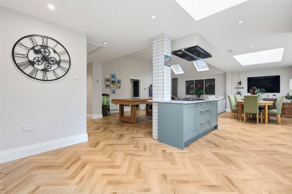 Property photo 3 of 20 Picture No. 27