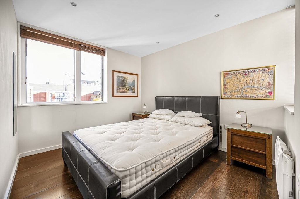 Property photo 2 of 10 9