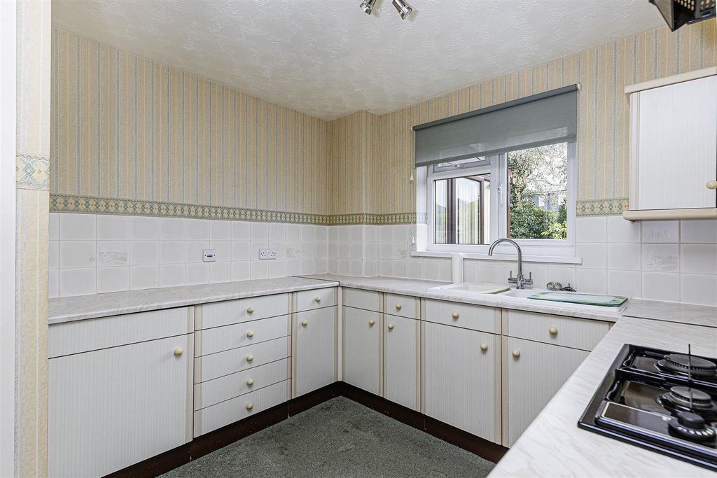 Property photo 2 of 42 Kitchen