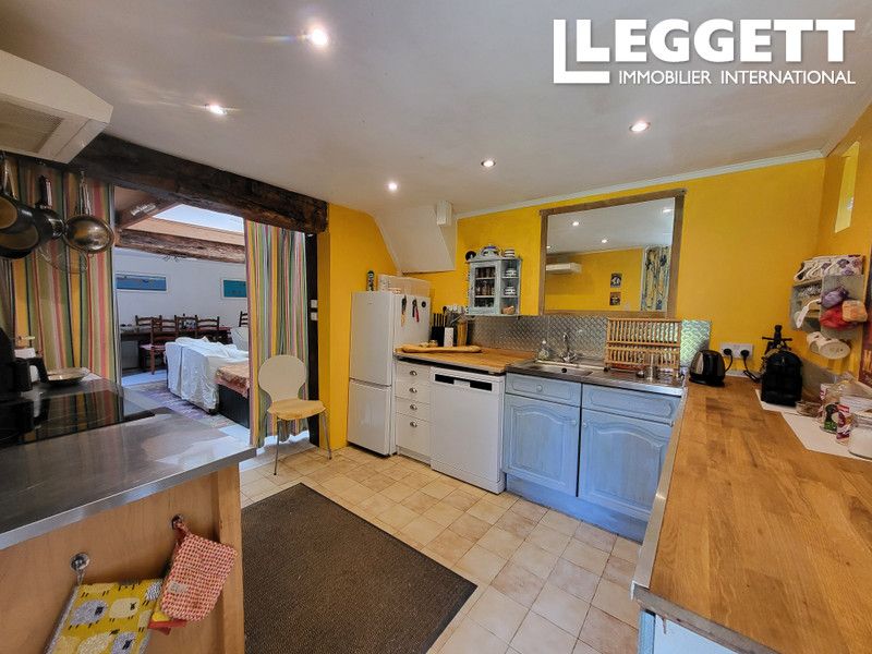 Property photo 3 of 10