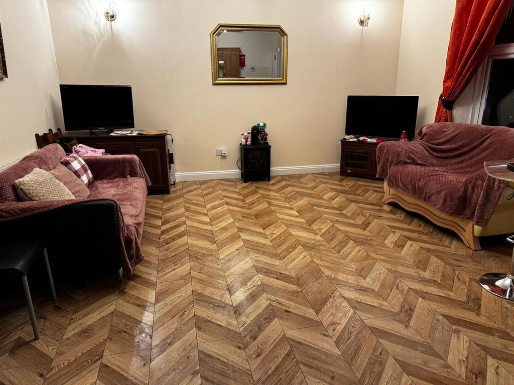 Property photo 1 of 11 Photo-2025-12-31-19-54-27-7.Jpg