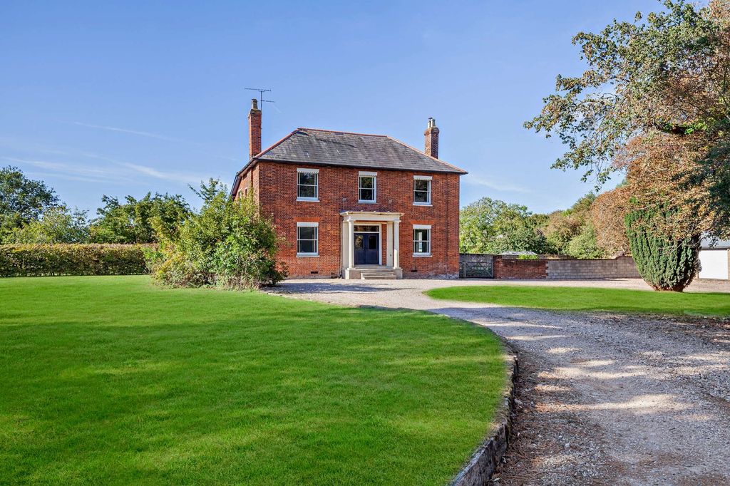 Property photo 1 of 19 Picture No. 01