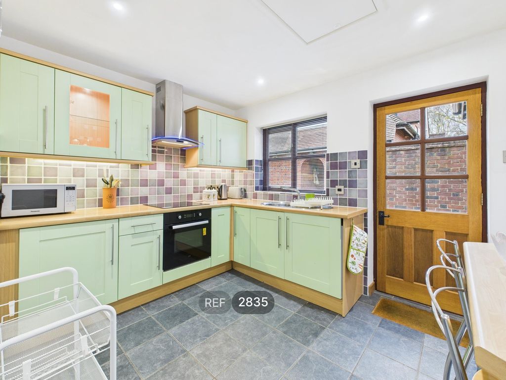 Property photo 2 of 14 Kitchen