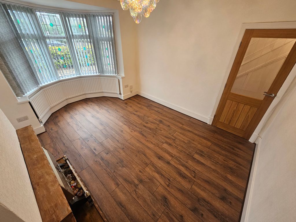 Property photo 3 of 13 Image