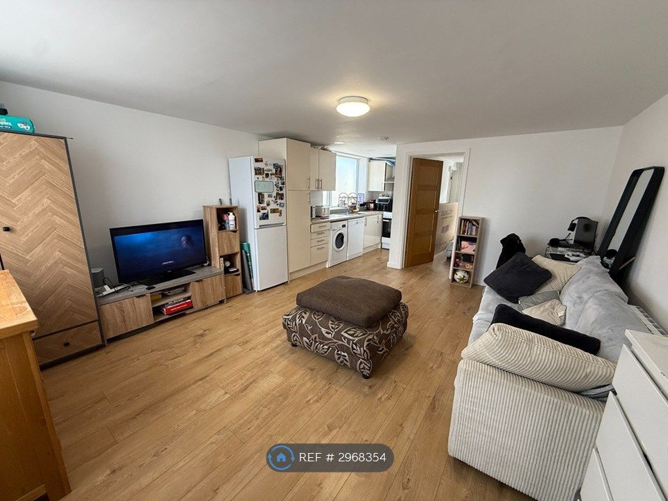 Property photo 3 of 8