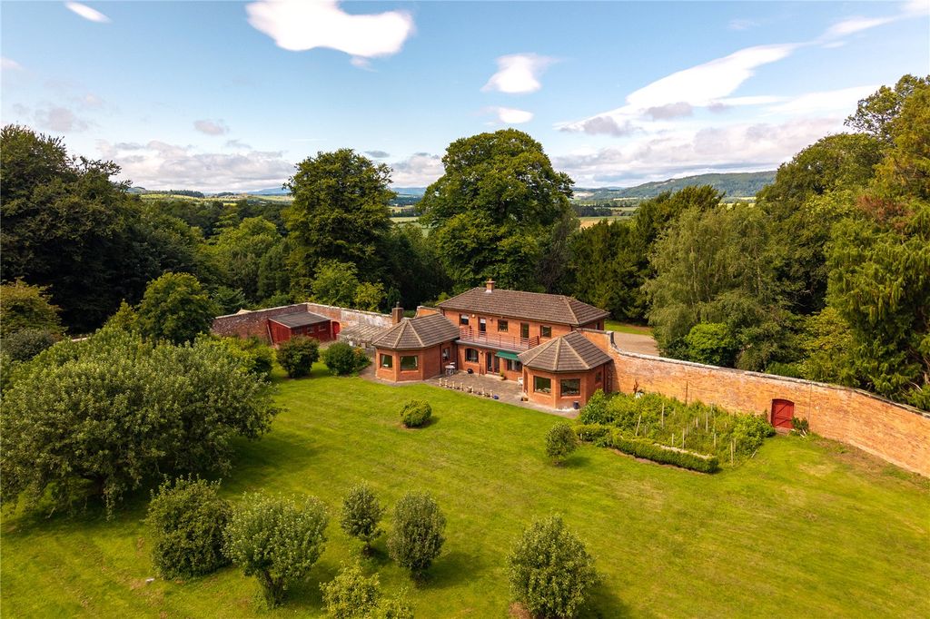 Property photo 1 of 30 Aerial