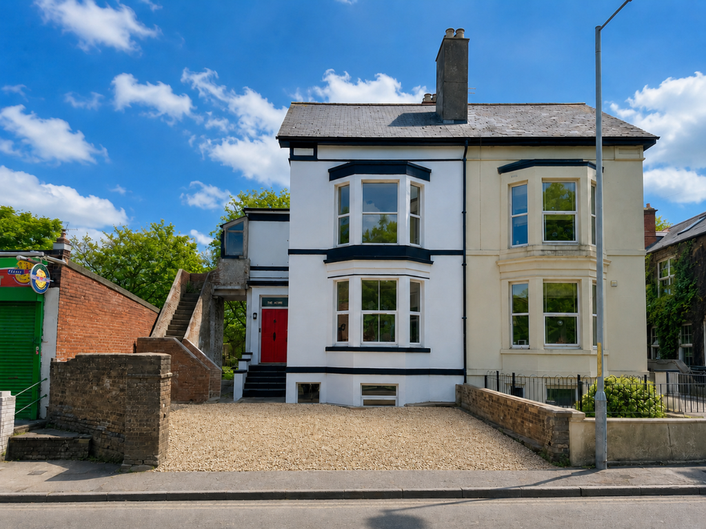 Property photo 1 of 11
